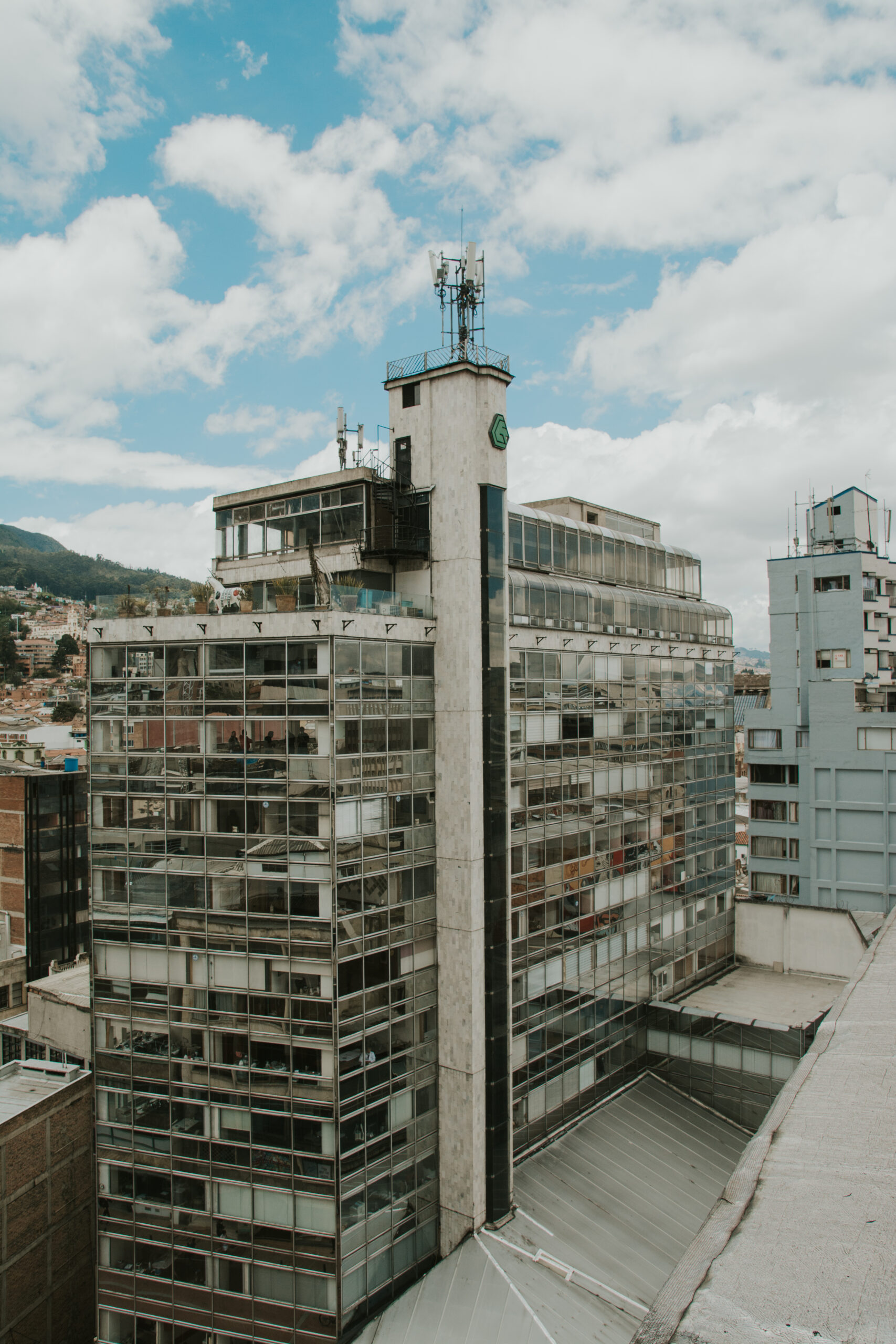 122 - 128 Muzem - [Oficial] Emerald Trade Center